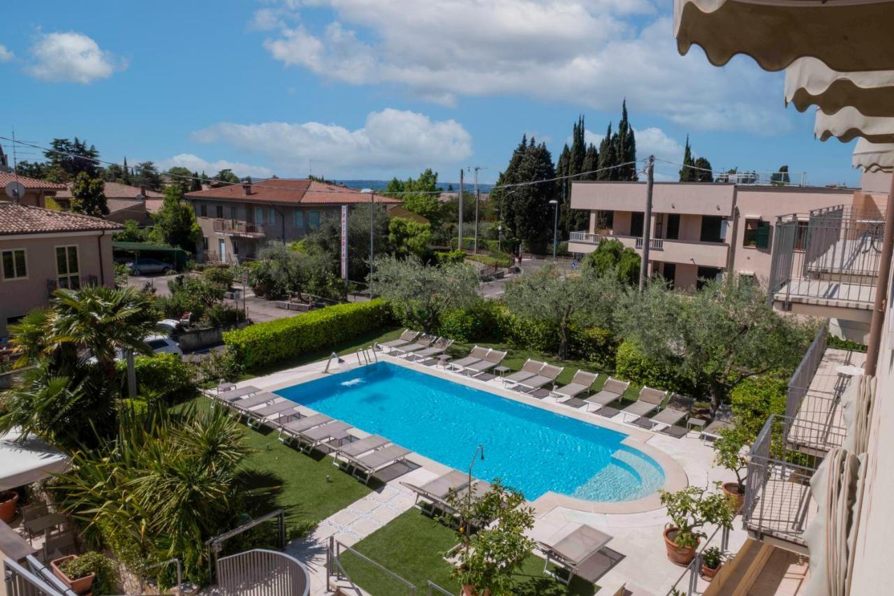 Hotel Al Sole Bardolino Bagian luar foto