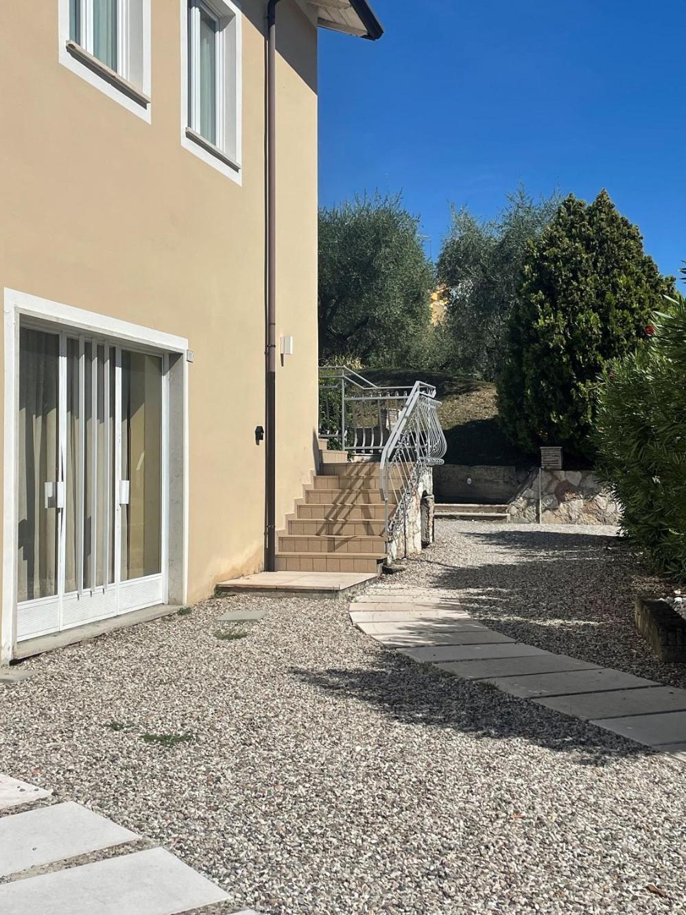 Hotel Al Sole Bardolino Bagian luar foto