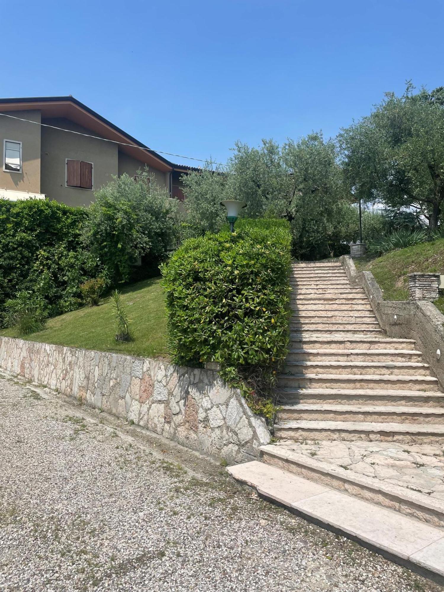 Hotel Al Sole Bardolino Bagian luar foto