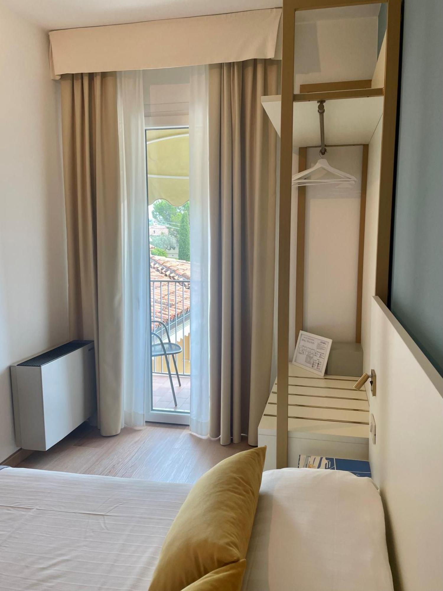 Hotel Al Sole Bardolino Ruang foto