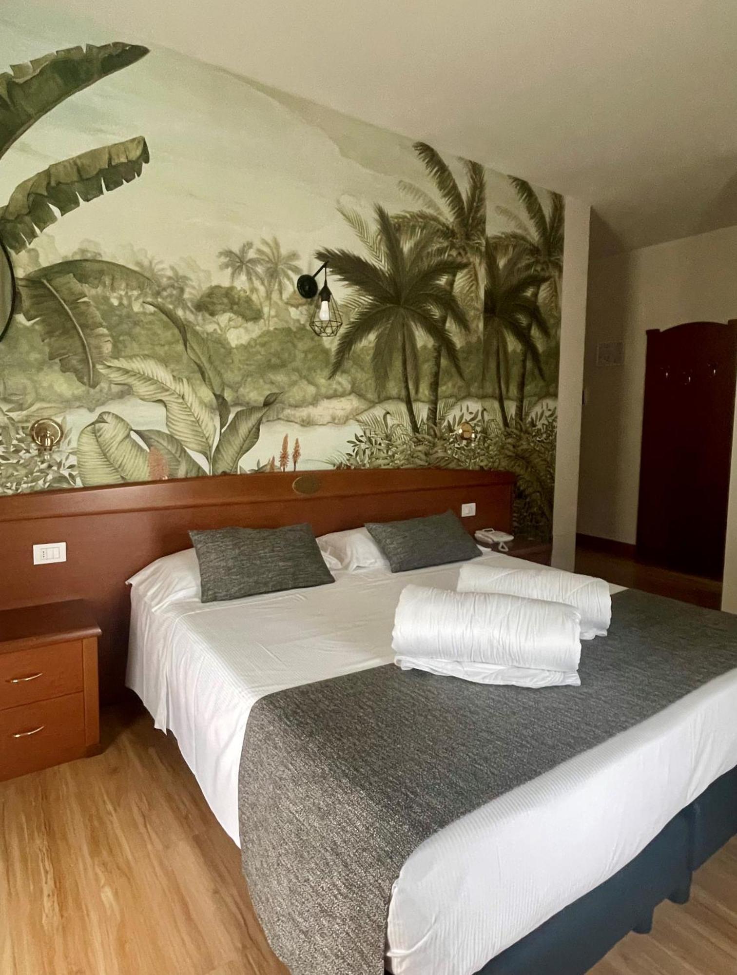 Hotel Al Sole Bardolino Bagian luar foto