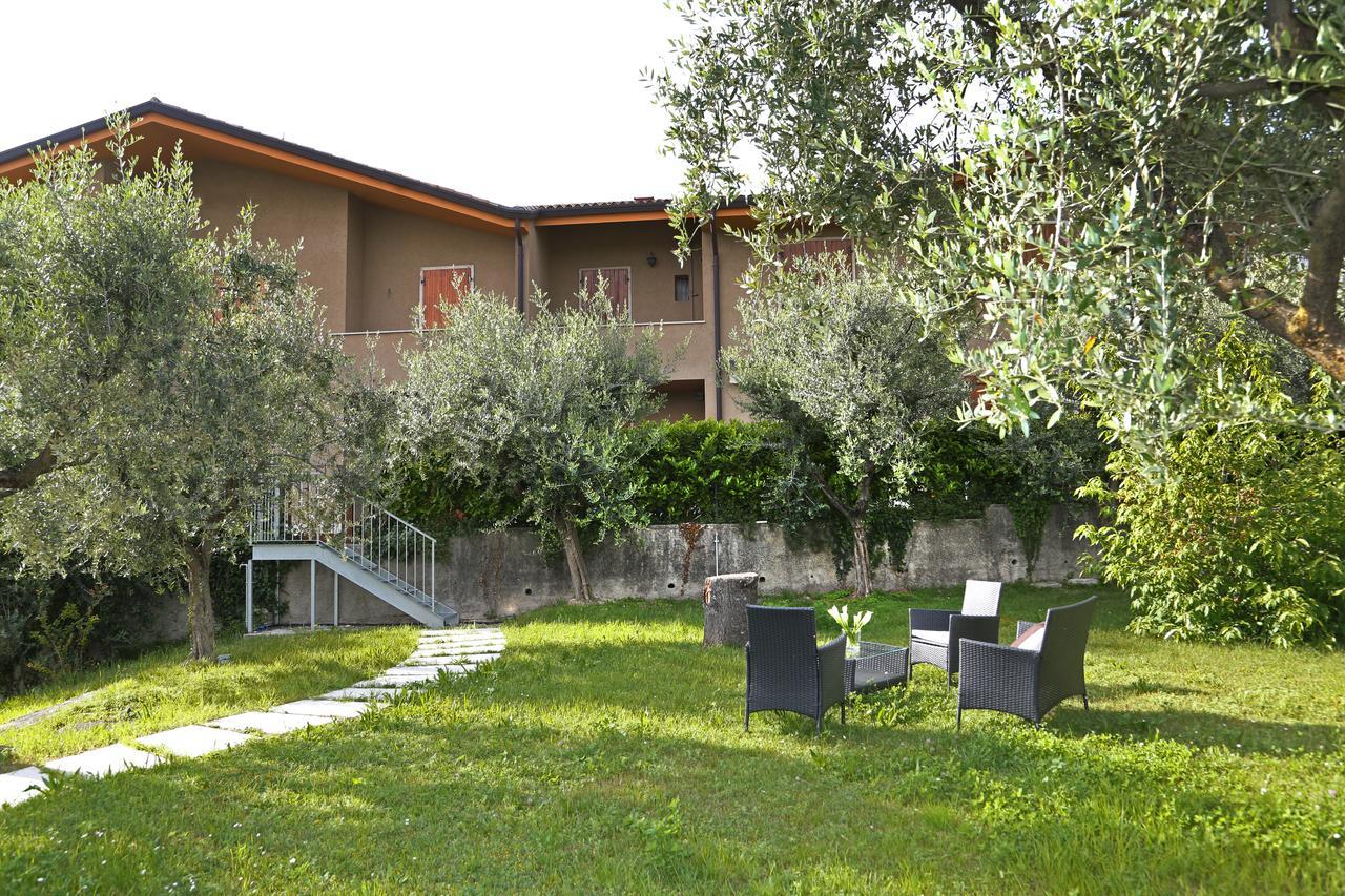 Hotel Al Sole Bardolino Bagian luar foto